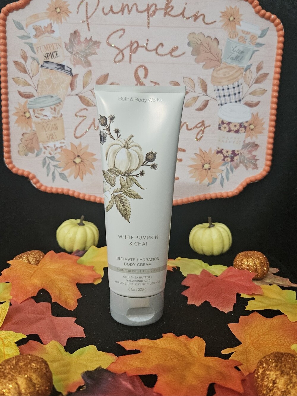 NWT Bath & Body Works White Pumpkin & Chai Ultimate Hydration Body Cream - White